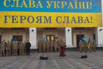 ПРИКЛАД ДЛЯ НАЩАДКІВ: У МАРІУПОЛІ ВІДЗНАЧИЛИ ЗАХИСНИКІВ УКРАЇНИ